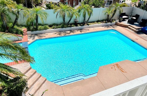 Vista House | Spacious Poolside Oasis - Right Next to Beach and Legoland