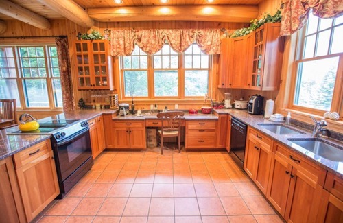 Carrabassett Valley House | Spacious private home with private hot tub