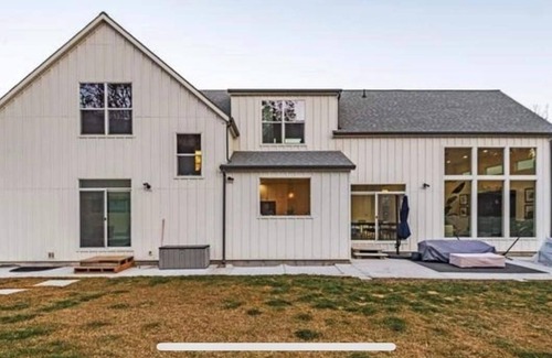 Scera Park South House | Spacious & Prime location. Open concept, hot tub, home gym & play ground.
