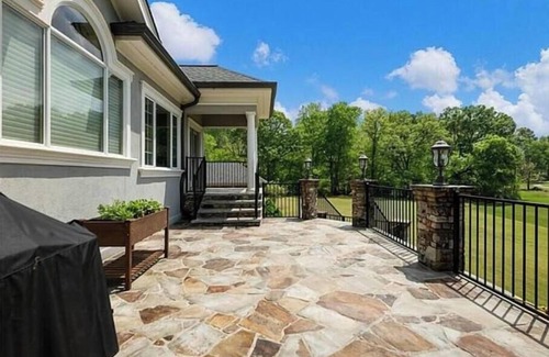Braselton House | Spacious & private 4-bedroom home in the beautiful Manor homes of Chateau Elan!