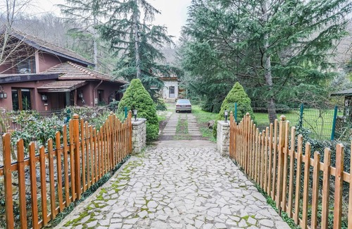 Sariyer Villa | Spacious Private Villa with Pool in Sile