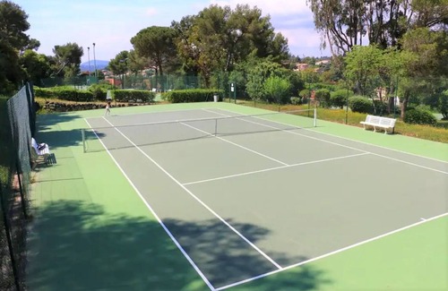 Villeneuve-Loubet Apartment | Spacious & quiet apt, Sea view A/C gated community with swimming pool
