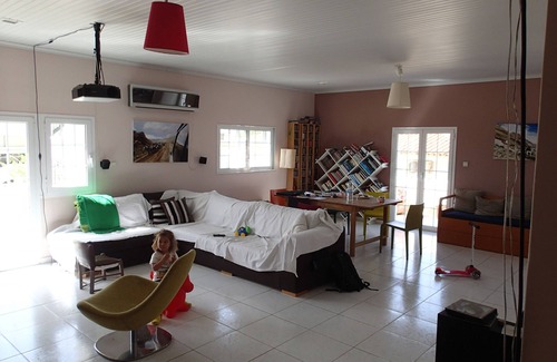 Kranidi Apartment | Spacious, quiet, 2nd floor apartment with the beach only 6km away by push bike.