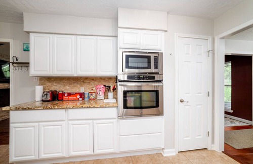 Timberlake Estates House | Spacious Retreat with Private Pool, Patio and 8 Beds