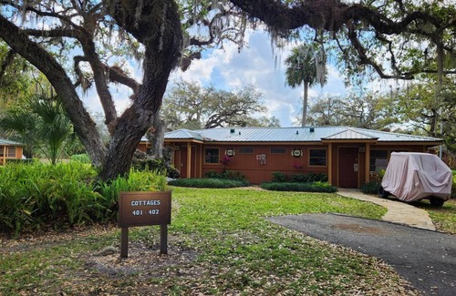 River Ranch Cottage | Spacious River Ranch Private COTTAGE with private porch! 401