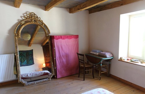 Ceyzerieu Bed & Breakfast | Spacious room in the countryside, surrounded by nature
