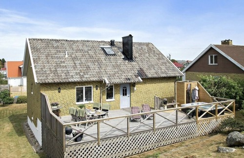Ockero House | Spacious house close to the sea for the extended family