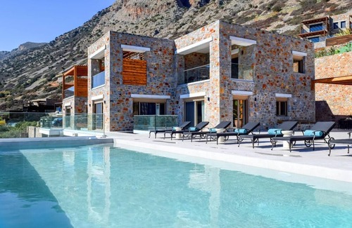 Kounelion Villa | Spacious Sea view Villa with private pool