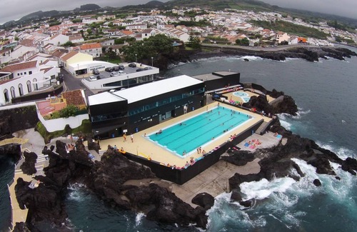 Lagoa Apartment | Spacious Seaside apartment A - Faraway