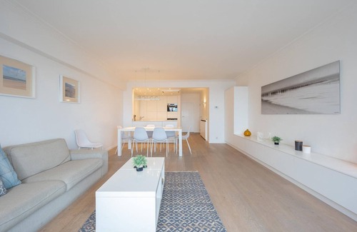 Knokke Apartment | Spacious Seaside Apartment
