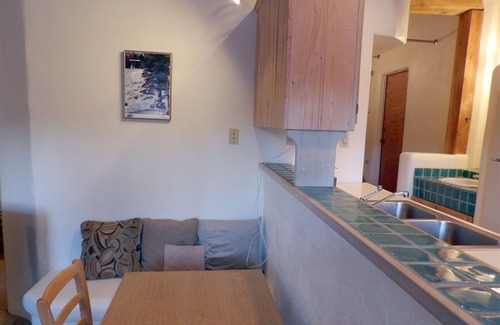 Taos Ski Valley Condo | Spacious Shredder`s Lounge