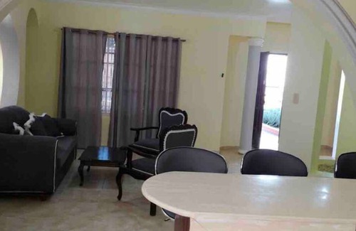 Bani House | Spacious Single Family — 5 min from the beach!