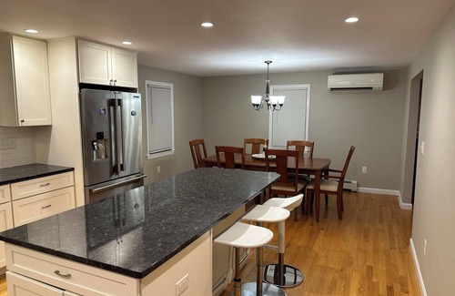 West Roxbury House | Spacious Single Family House - Great Privacy, 19' train ride to Back Bay Station