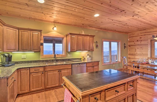 Mace House | Spacious Slaty Fork Home ~ 12 Mi to Snowshoe