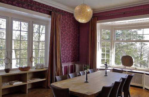 Spa Villa | Spacious Spa Villa with Garden