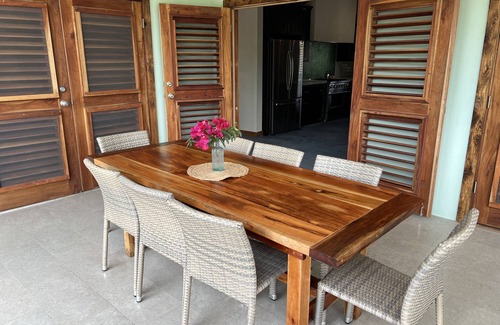 Treasure Beach Villa | Spacious, staffed villa! Private pool. 3 min walk to beach. AC and WIFI