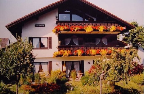 Zueschen Apartment | Spacious studio with kitchen and two single beds, near the Snow World Züschen