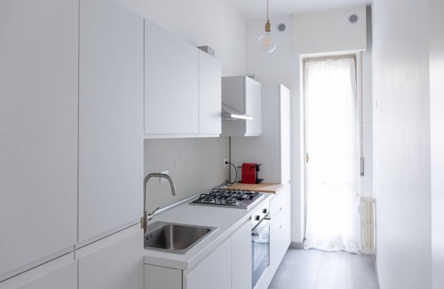 Fiera Apartment | Spacious Studio in Residential Area – MirablePM