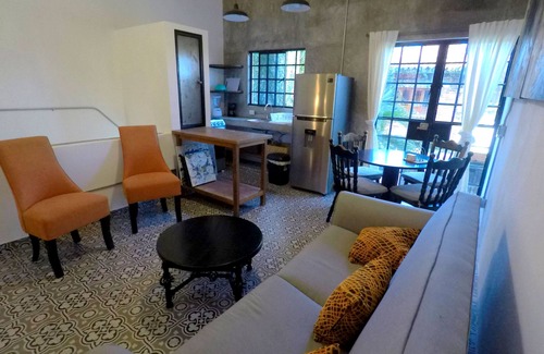 Colonia 5 de Diciembre Apartment | Spacious studio- Casa Tres Lunas # 2
