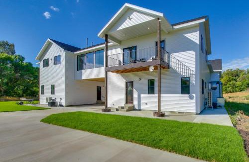 Preston House | Spacious Sugar Creek Lodge on Scenic Cub River!