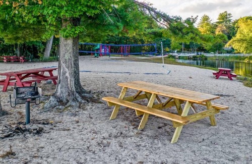 Moultonborough House | Spacious Suissevale Winnipesaukee Water Access Sleeps 10