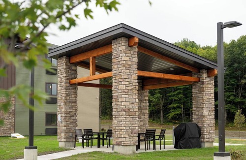 Randolph Center House | Spacious Suite Near Vermont Trails | Kitchen, Free Parking, Pet-Friendly Stay