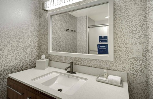 University Hotel | Spacious Suite w/Sustainable Touches Close to Convention Center