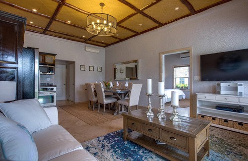 Placencia Resort | Spacious Suite w/WiFi, Balcony, & Beautiful Beachfront Views