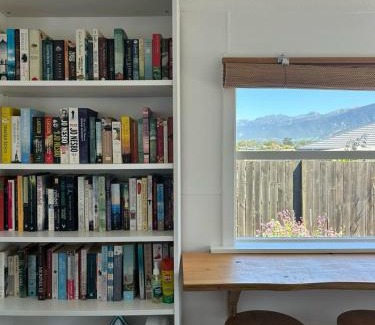 Kaikoura House | Spacious, Sunny and Warm Home in Kaikoura