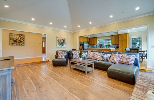 Sunnyvale House | Spacious Sunnyvale Home w/ Yard: 11 Mi to San Jose