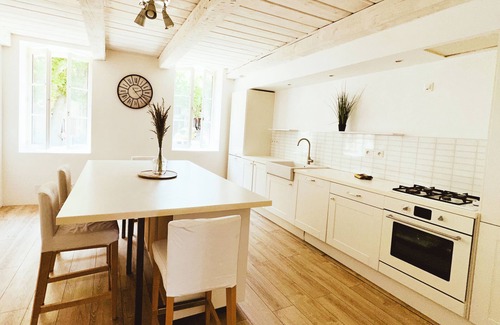 Bargemon Apartment | Spacious T3 - Swimming pool 2 min away - Heart of the village