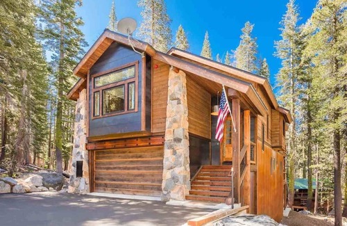 Soda Springs House | Spacious Three-level Home near Sugarbowl