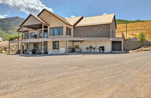 Tooele House | Spacious Tooele Unit w/Sprawling Mtn Views!
