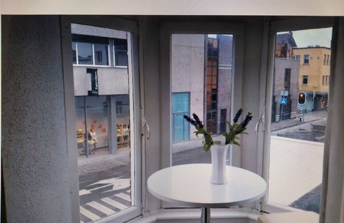 Sittard Apartment | SPACIOUS TOWER APARTEMENT IN CENTRE SITTARD. Free privat parkinglot.