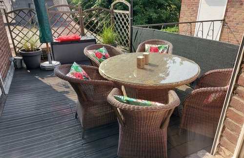 Sittard Apartment | SPACIOUS TOWER APARTEMENT IN CENTRE SITTARD. Free privat parkinglot.