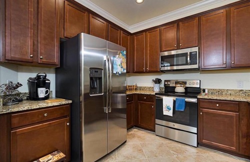 Gran Paradiso House | Spacious Townhome in Resort Style Community