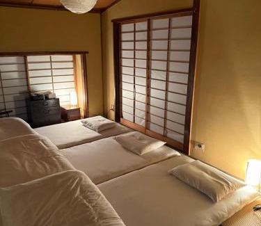 Ebisunishi Apartment | Spacious Traditional Japanese House with Modern Amenities near Shibuya for Families and Groups up to 12 Guests