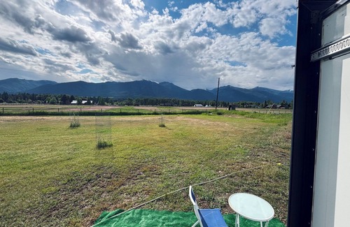 Stevensville House | Spacious Travel Trailer with AC in Stevensville