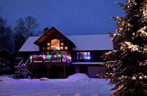 Carrabassett Valley Apartment | Spacious Twinbrook apartment on shuttle route.