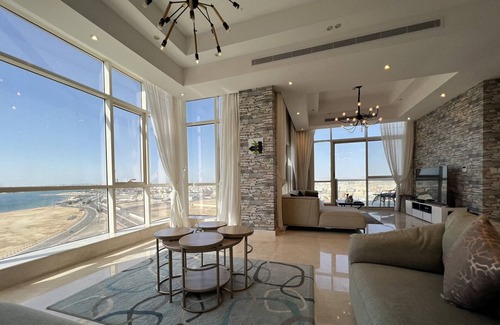 Obhur Al-Janoubiyah Apartment | Spacious two bedroom apartment with beautiful view of the city and the sea!