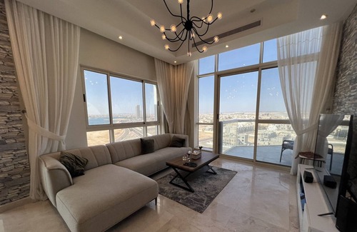 Obhur Al-Janoubiyah Apartment | Spacious two bedroom apartment with beautiful view of the city and the sea!