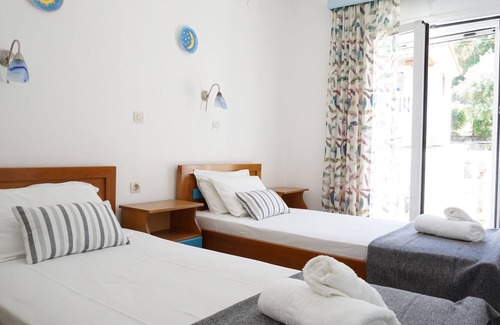 Alikanas Apartment | Spacious Two bedroom Sea View Home