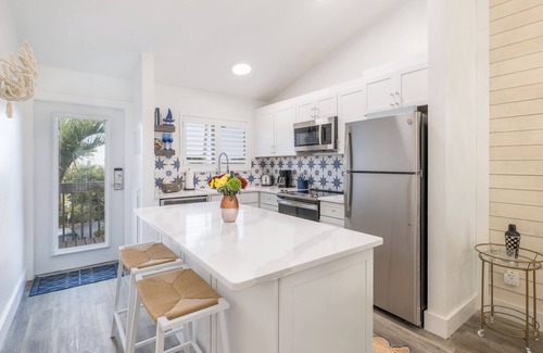Captiva Apartment | Spacious Two Bedroom Marina Villa w/Stunning Harbor Views & Private Balcony