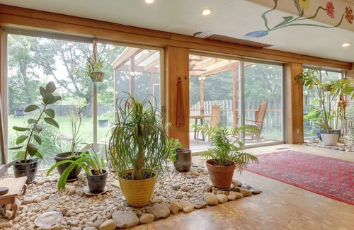 Yellow Springs House | Spacious & Updated Farmhouse in Yellow Springs