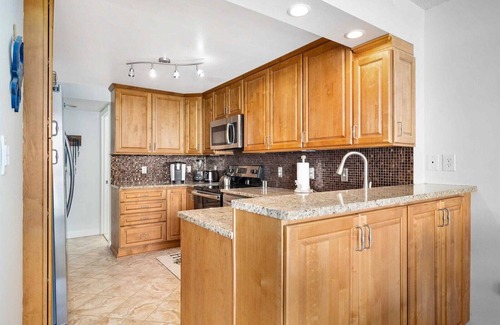 North Ocean City Condo | Spacious Upgraded Oceanfront Gem, Great Views, Sleeps 6, Flexible Check-in Days