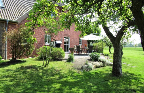 Sehestedt House | Spacious vacation residence for 6 pers. with pool and garden. Sauna - shared use