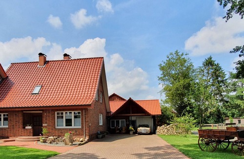 Haren Apartment | Spacious vacation apartment Haren/Ems near Dankern Castle golf course