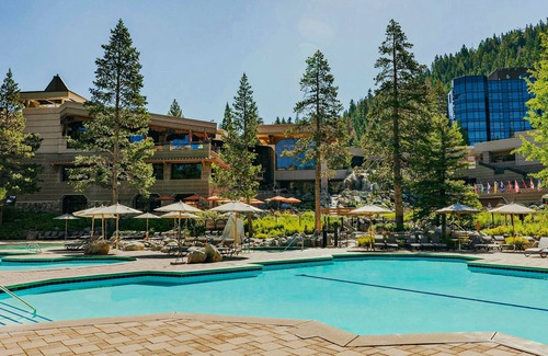 Olympic Valley Condo | Spacious valley-view ski-in/ski-out fireplace condo w/pool, hot tub & amenities