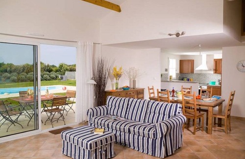 L'Aiguillon-sur-Vie Villa | Spacious villa with a private pool in Loire