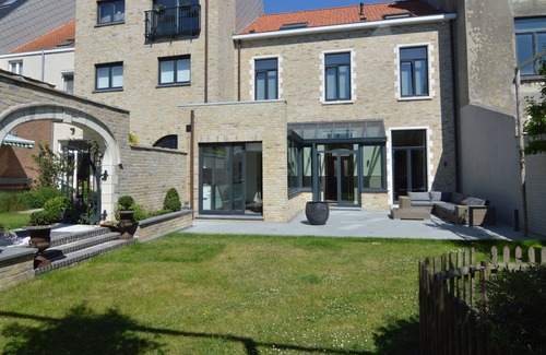Heist Villa | Spacious Villa in Knokke-Heist with Garden